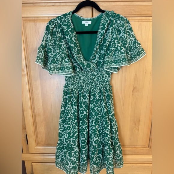 Green floral pattern dress , size XS. Excellent condition. - Picture 1 of 2